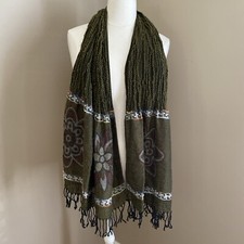 VINTAGE Green Multi Floral Rectangle Tassel Wrap Scarf 18  X 72  