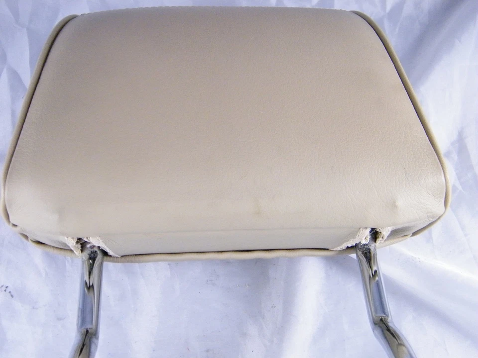 1991 MERCEDES BENZ 300E OEM ~ PASSENGER SIDE REAR FOLDING HEADREST AND ELEMENT  - Image 3 of 4