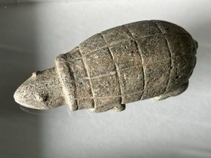 RARE CARVED STONE TURTLE EFFIGY FROM THE COLUMBIA RIVER, OREGON, MOTLEY COA