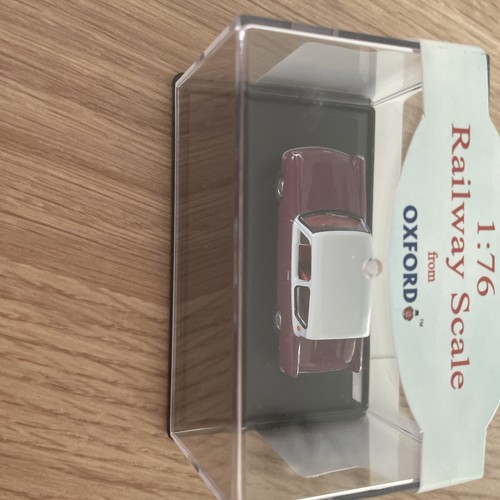 Oxford Diecast 1:76 Ford Anglia 105e Maroon/Grey Box 76105002 - Bild 4 von 4
