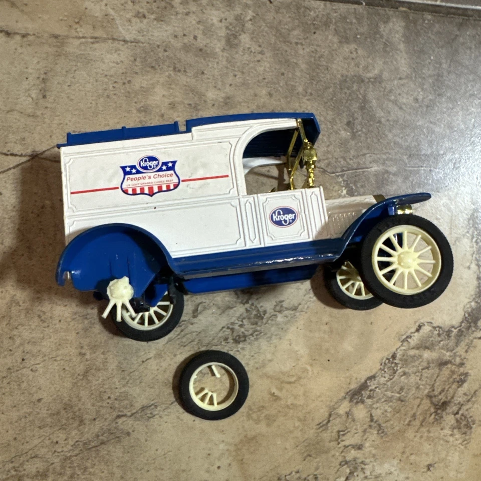 ERTL 1923 Delivery Van Coin Bank Kroger Limited Edition - Image 4 of 4