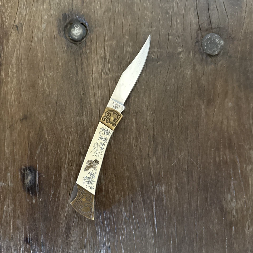 Eagle Knife Made In Japan Lockback Engraved Bolsters Vintage - Image 2 of 4