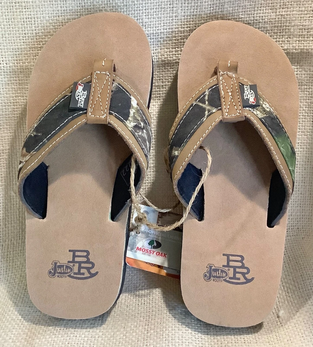 NWT sz M youth JUSTIN Boots BENT RAIL Mossy Oak camouflage flip flops sandals