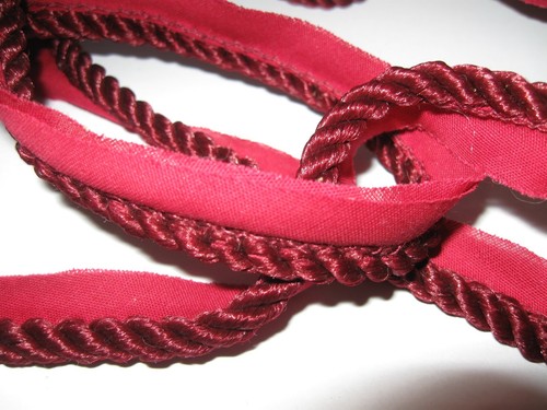 red rope cording 1/4" wide 3 ply with fabric edge polyester 12 yards - 第 1/4 張圖片