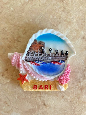 MAGNET FROM THE WORLD ITALY PUGLIA PROMENADE OF BARI COLLECTIBLE MAGNETS