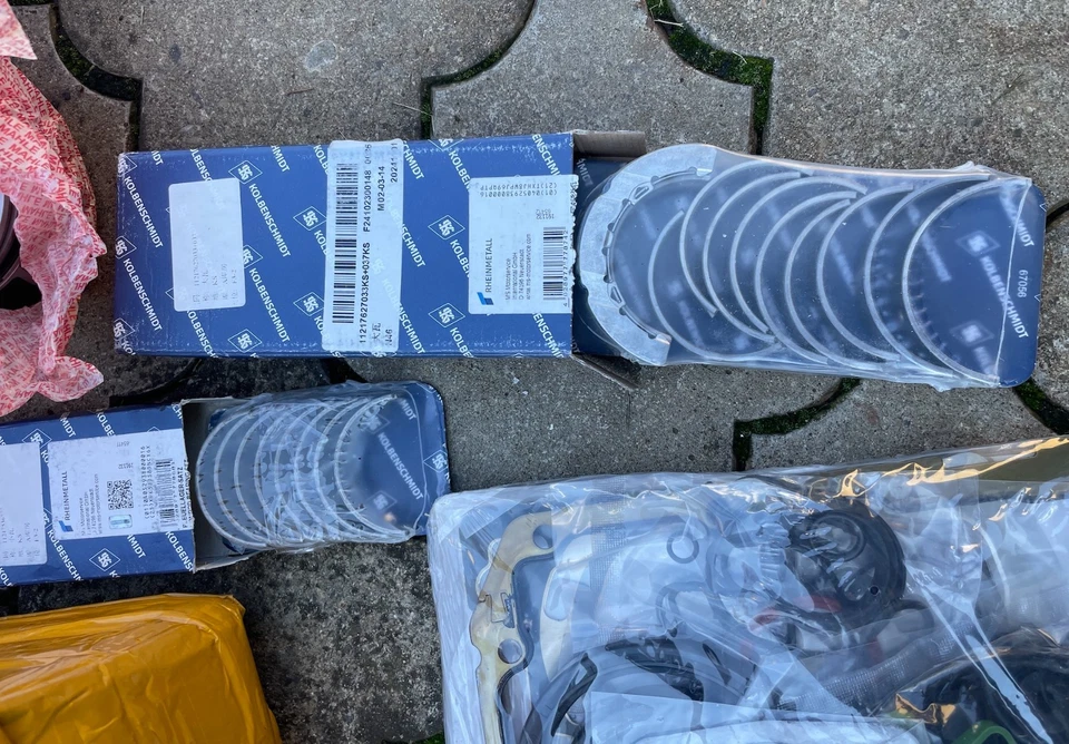 Kit de pistones de juntas de revisión de motor para BMW 120i 318i X1 E88 E90 E93 E81 N46 2.0 Foto 2 de 4