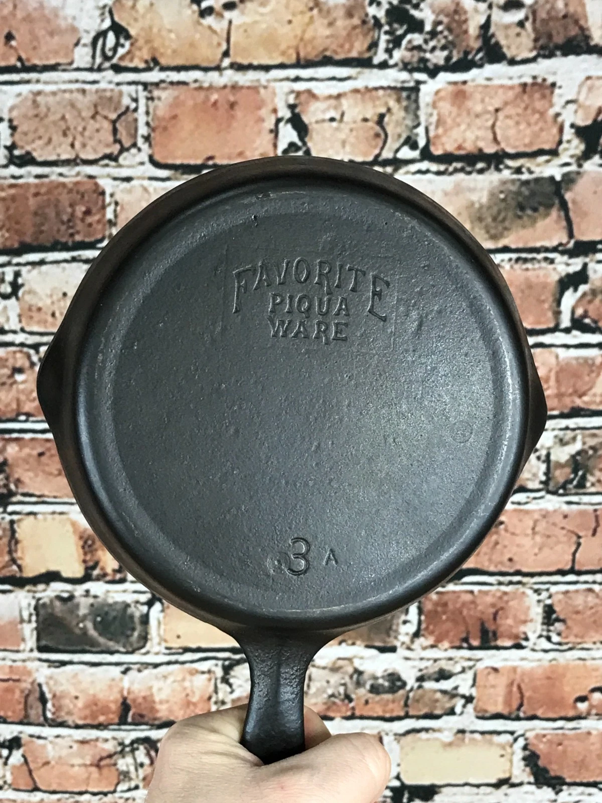 Favorite Piqua Ware #3 Cast Iron Skillet