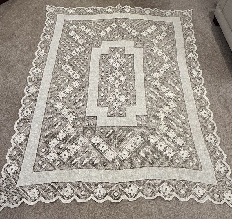 Fabulous Antique 1890-1900’s Filet Hand Knotted Lace Tablecloth 72x56, Perfect!