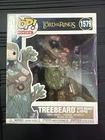 Funko Pop! Vinyl : The Lord of the Rings - Treebeard Merry N Pippin  Damage Bix