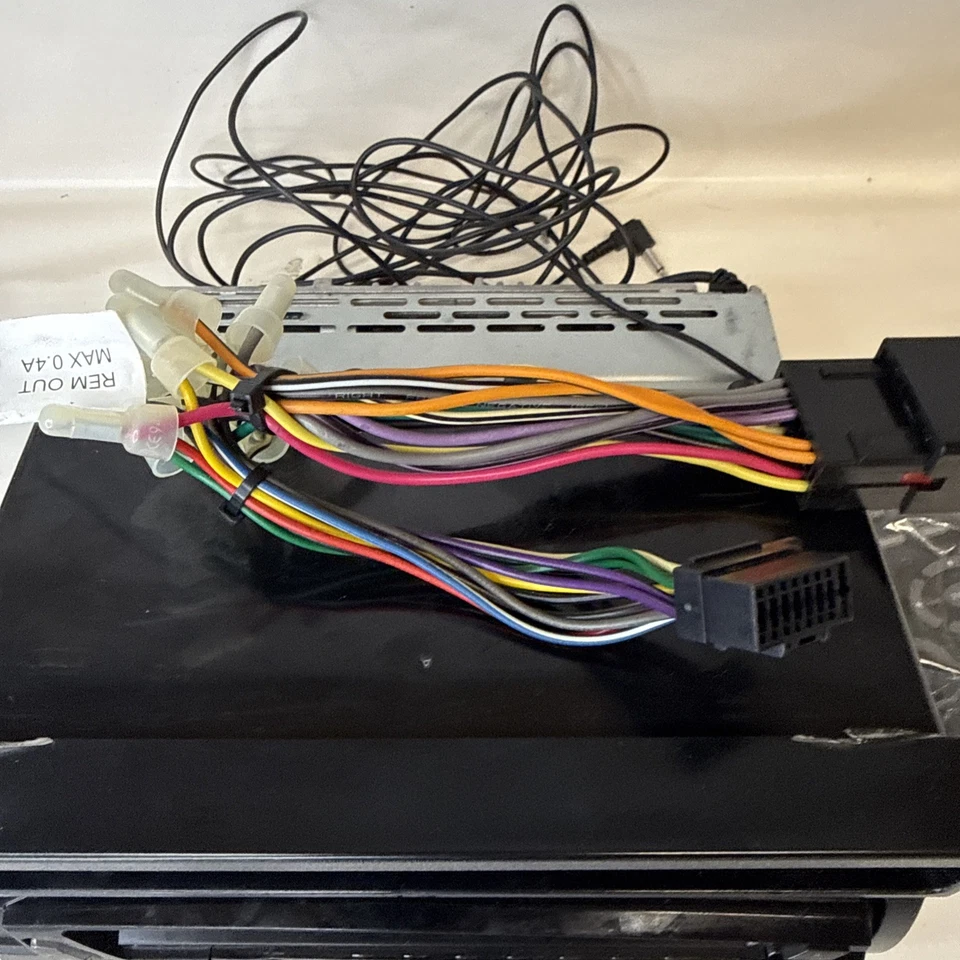 Receptor en tablero reproductor de MP3/USB/CD Sony MEX-BT3100P Foto 4 de 4