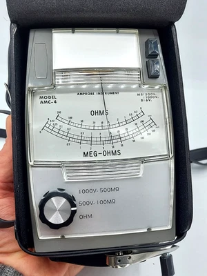 Amprobe AMC-4 Hand-cranked Insulation Tester, MEGOHMMETER w/ Case *BRAND NEW*