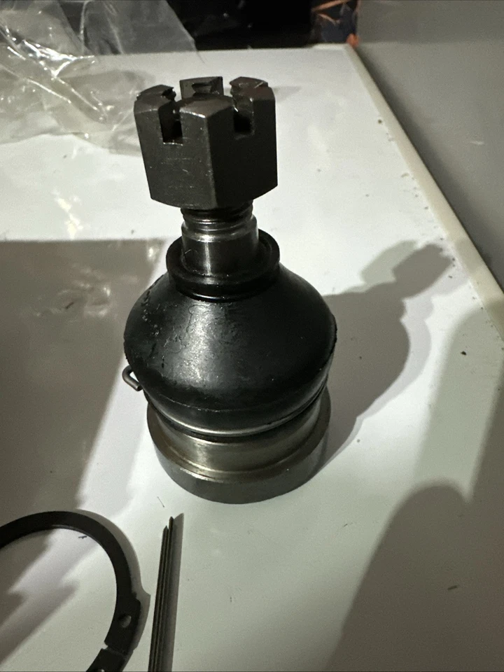 Toyota Corolla 1300 KE70/Carina/Corona 1973 - 1983 Lower LH/RH Ball Joint — 第 4/4 张图片