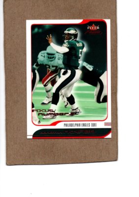 donovan mcnabb eagles card 2001 fleer focus numbers 5 136/330
