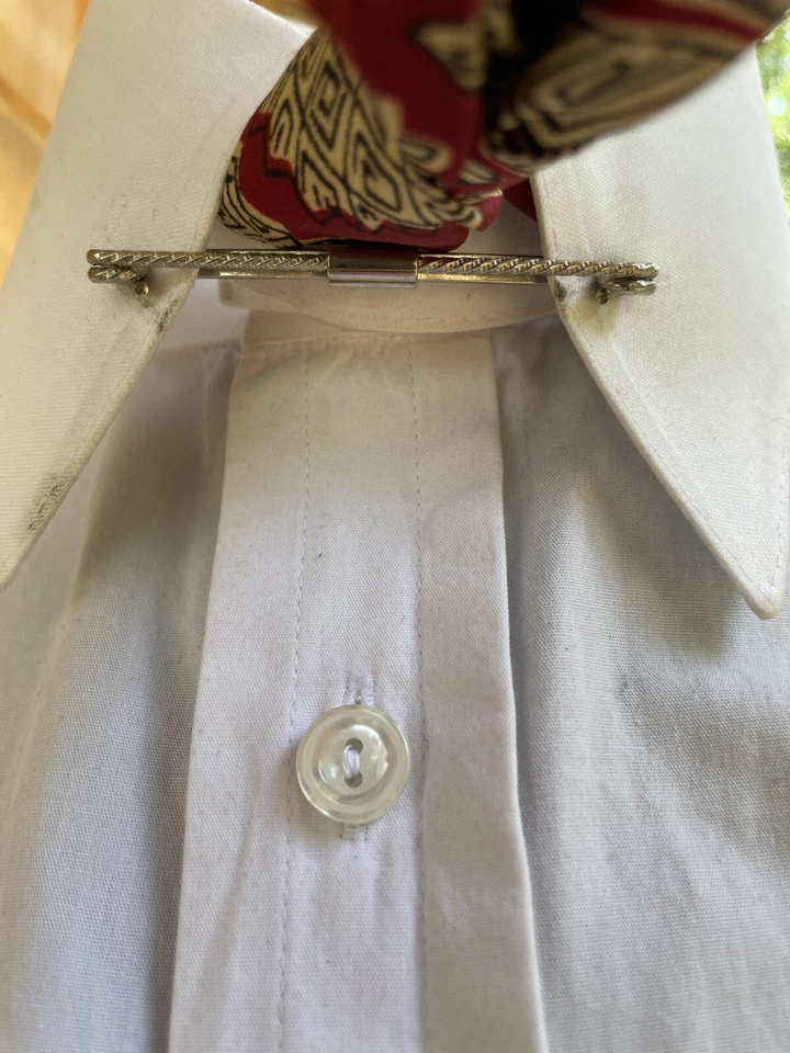 Clip de barra de cuello plateado vintage Foto 2 de 4