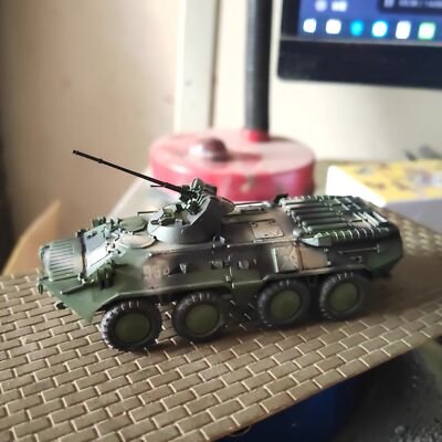 Homemade 1/72 Russian BTR80A Armoured Car Tank Finished Model Ornament Toys