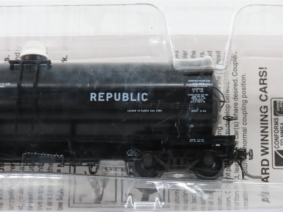HO Scale Kadee 9018 RTCX Conservative Gas Corporation Tank Car #4886 - Sealed - Image 3 of 4