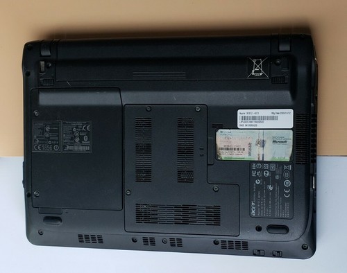 ACER Aspire 1820TZ Geniue Intel U4100 2GB RAM 160GB HDD wifi WEBCAM BLUETOOTH - Picture 10 of 10