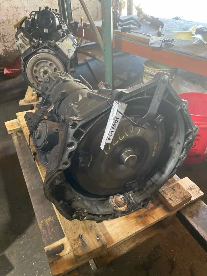 Used Automatic Transmission Assembly fits: 2008 Chevrolet Suburban 1500 AT 5.3L Foto 2 de 4