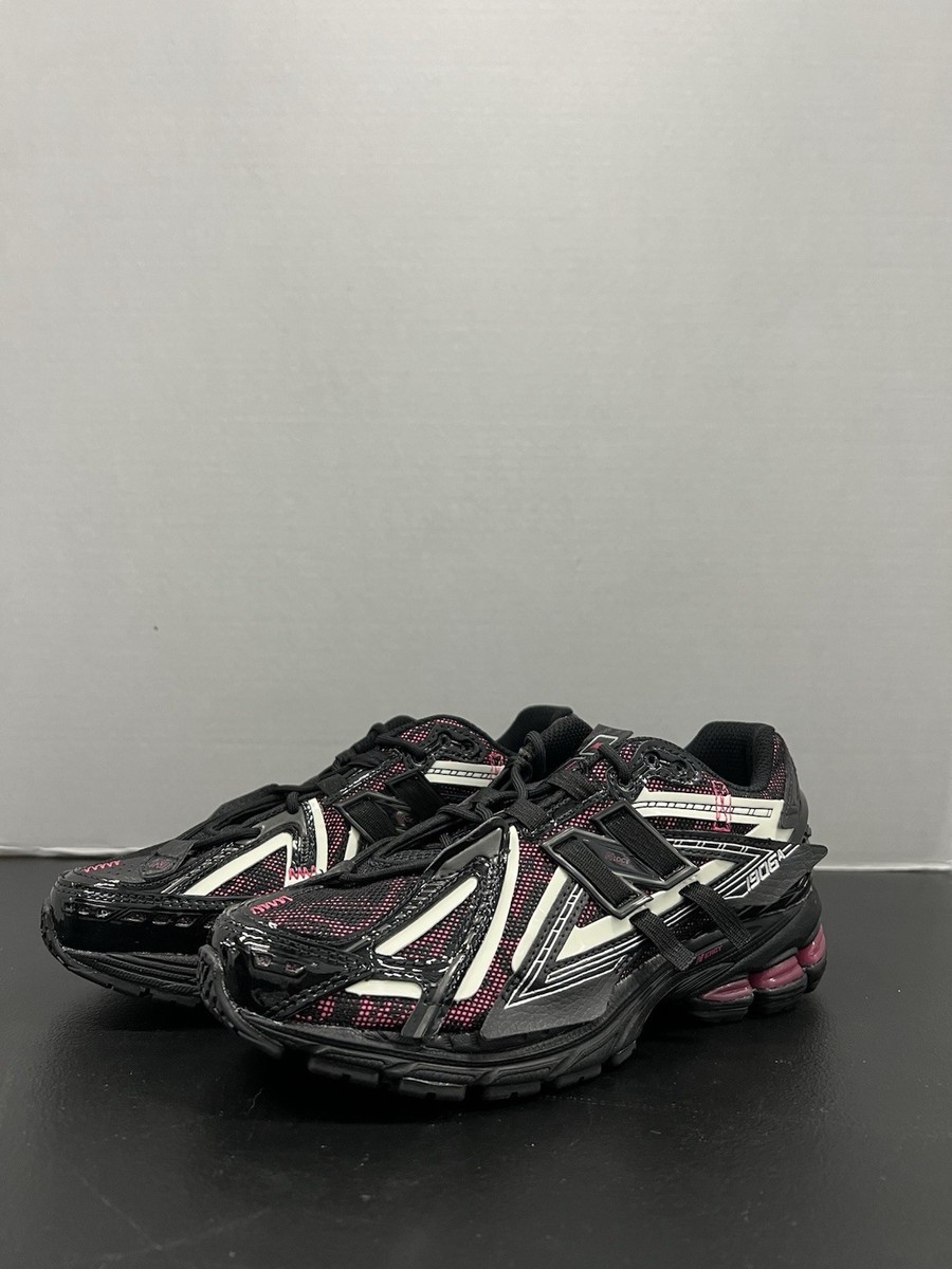 New Balance 1906A Black Dragon Berry U1906AD Size 5 Men Size 6.5