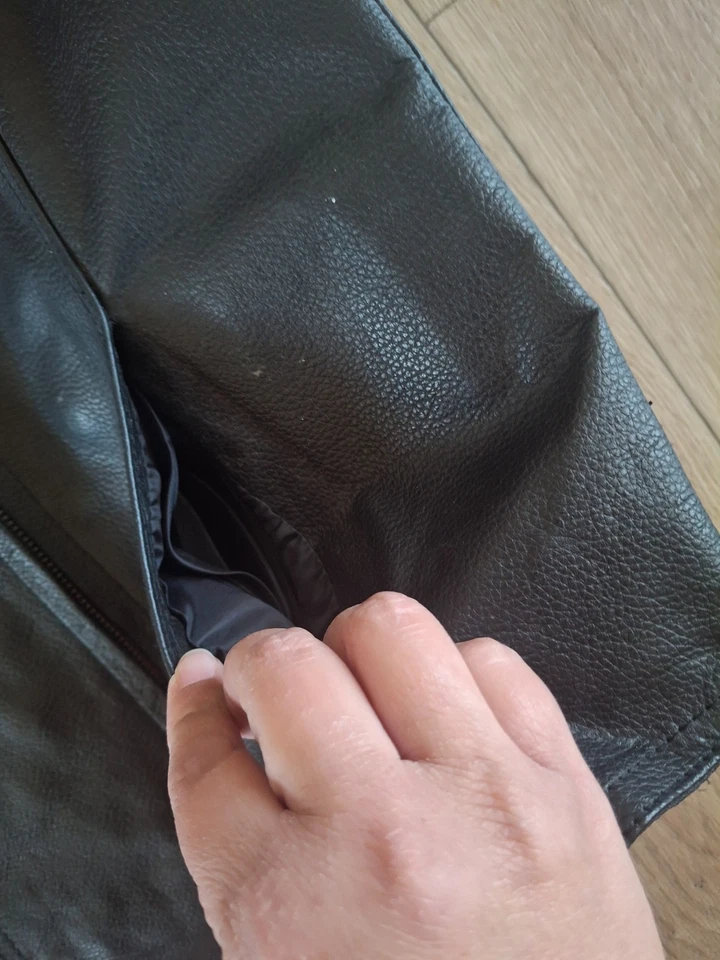 Dream Apparel Leather Motorcycle Riding Vest Conceal Carry Pockets Women’s Small - Image 4 of 4