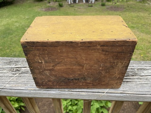 Antique Small Primitive Wood and Glass Hinged Specimen Box - Picture 7 of 9