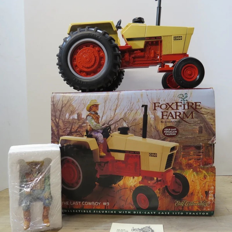 Ertl Case 1170 Agri-King Tractor "Last Cowboy #9 Foxfire" 1/16 CA-4301-10DO-B