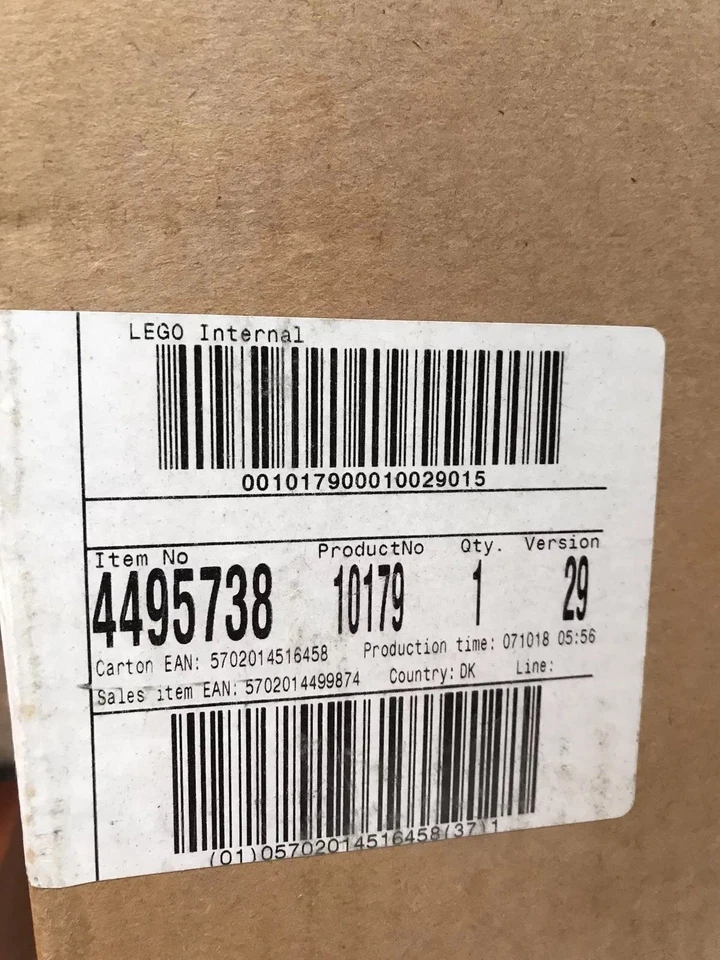 Lego Star Wars Millennium Falcon 10179. UCS. Brand & Factory New Sealed! - Image 4 of 4