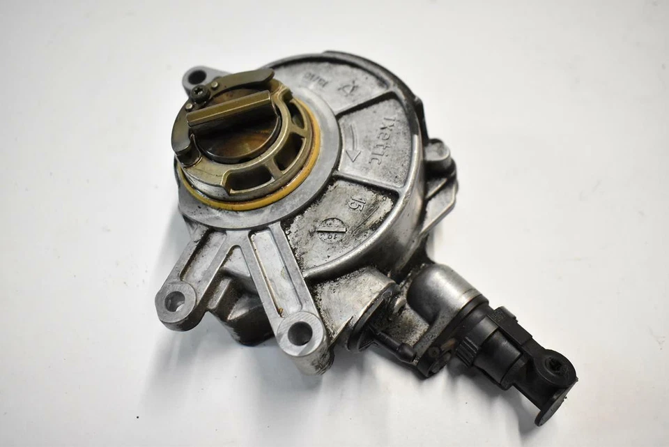 BMW 550i 650i 750i M5 M6 X5 X6 2009-2017 árbol de levas OEM bomba de vacío de freno derecho Foto 2 de 4