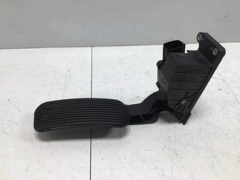 Ford Freestyle 2005 pedal acelerador de gasolina OEM+ Foto 4 de 4