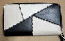 Women’s Universal Thread Zip Around Large Wallet Black/Tan NWT