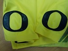 C.J. WALKER #14 2019-'20 GAME ISSUED OREGON DUCKS NCAA COLLEGE BASKETBALL SHORTS — photo 9