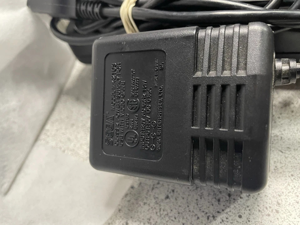 Sega Genesis Console - Model 2 MK-1631 - TESTED & Working !2 Controllers/sonic 2 - Image 2 of 4