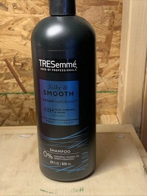 TRESemmé Shampoo, Smooth and Silky, 28 oz
