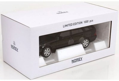 [New] Mini car 1/18 Mercedes C-Klasse W202 Estate 1997 (black metallic)