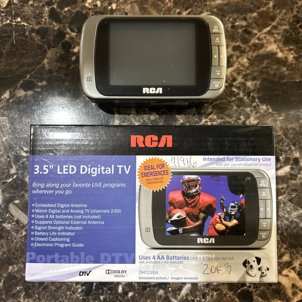 RCA DHT235C 4" 720p LED LCD Television - Battery Powered - Image 3 of 4
