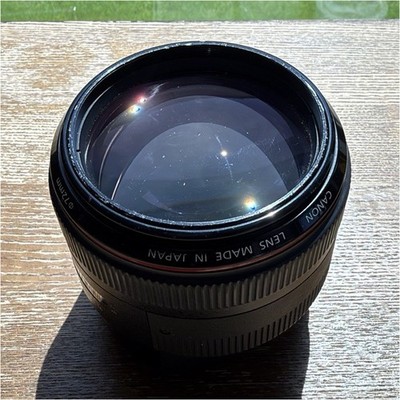 *Well Loved* Canon EF 85mm f/1.2L II , EF Mount, Auto & Manual Focus
