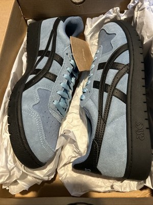 Men s Asics Japan Pro Black/Sky Blue. Size 8