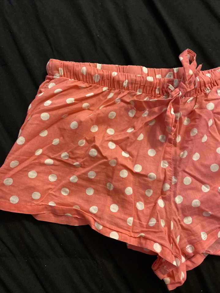 Bermuda pijama Forever 21 rosa e branca bolinhas tamanho pequeno - Imagem 2 de 4