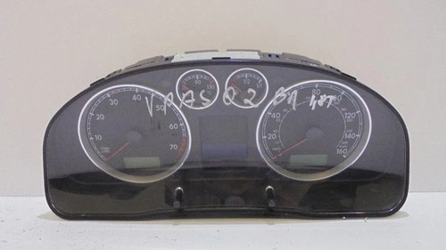 VW PASSAT B5 3B2 Kombiinstrument 3B0920926 1.80 Petrol 92kw 2001 31860473