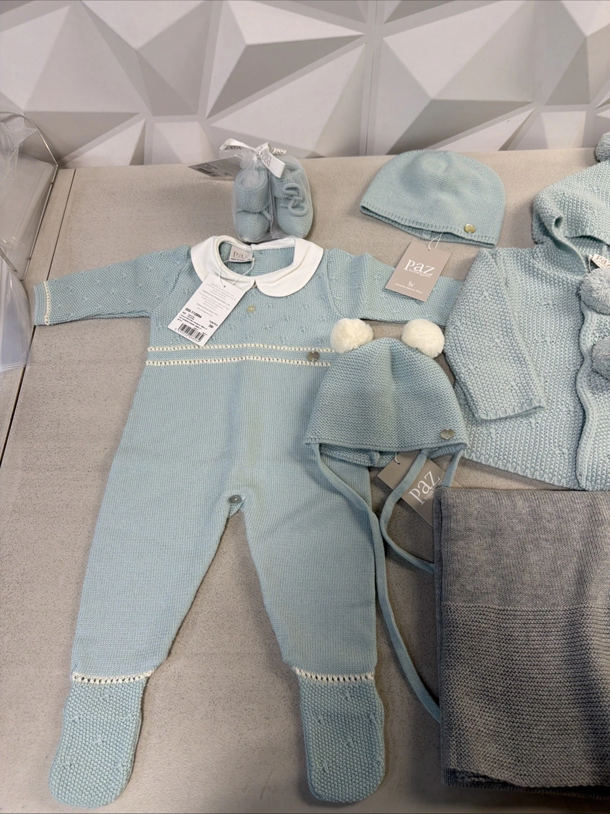 PAZ RODRIGUEZ KNIT BABY CLOTHES SET OF 6 Pieces Unisex
Opens in a new window or tab