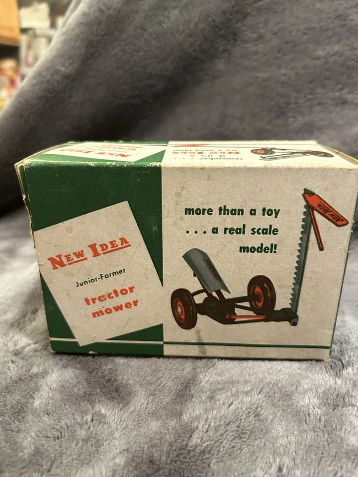 New Idea Sickle Mower 1/16 Diecast Farm Implement Replica Collectible by Topping - Image 4 of 4