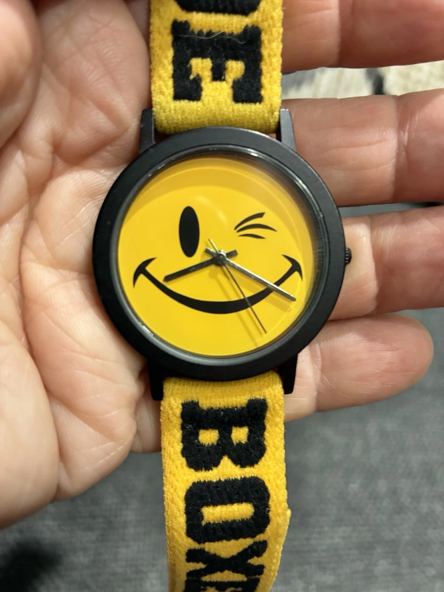 Vintage 1995 Joe Boxer Yellow Winking Smiley Face Watch  display picture 1