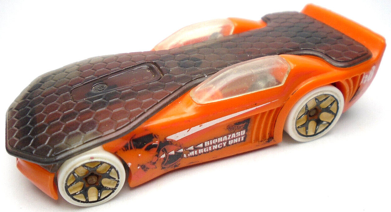 2014 HOT WHEELS SOLAR REFLEX #68 ORANGE 1:64 DIECAST 2.75" RACE CAR W WHITE GRAY