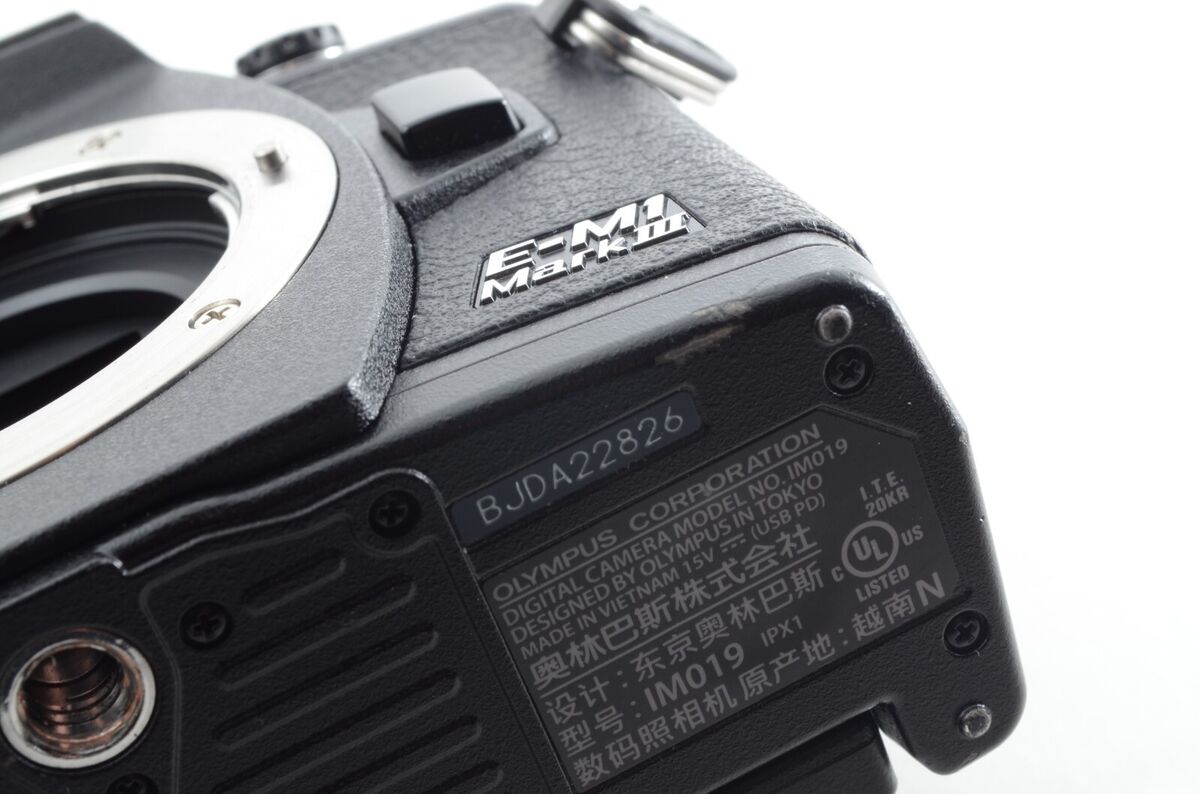 2,277 Shot!! Excellent** OLYMPUS OM-D E-M1 Mark III Body 2,277 Shot!! Excellent** OLYMPUS OM-D E-M1 Mark III Body