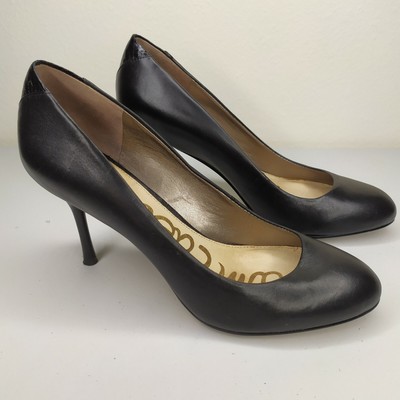 round toe kitten heels