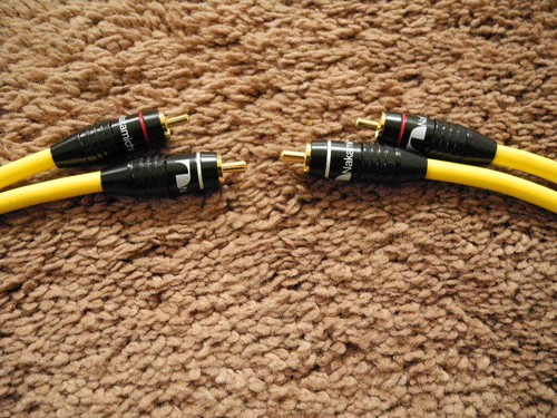 MOGAMI YELLOWJACKET 3' CABLES, NAKAMICHI GOLD RCA'S, CARDAS SOLDER. "REAL SOUND" - Picture 7 of 10