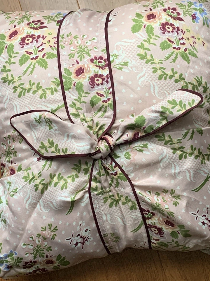 Funda de almohada de seda floral Tori Burch Sugar Berry bolsa de pijama (2) 14x14 fundas solamente Foto 2 de 4