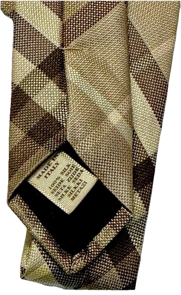 "Corbata de seda Burberry London para hombre a cuadros Nova rayas beige 3"" de ancho hecha en Italia" Foto 4 de 4