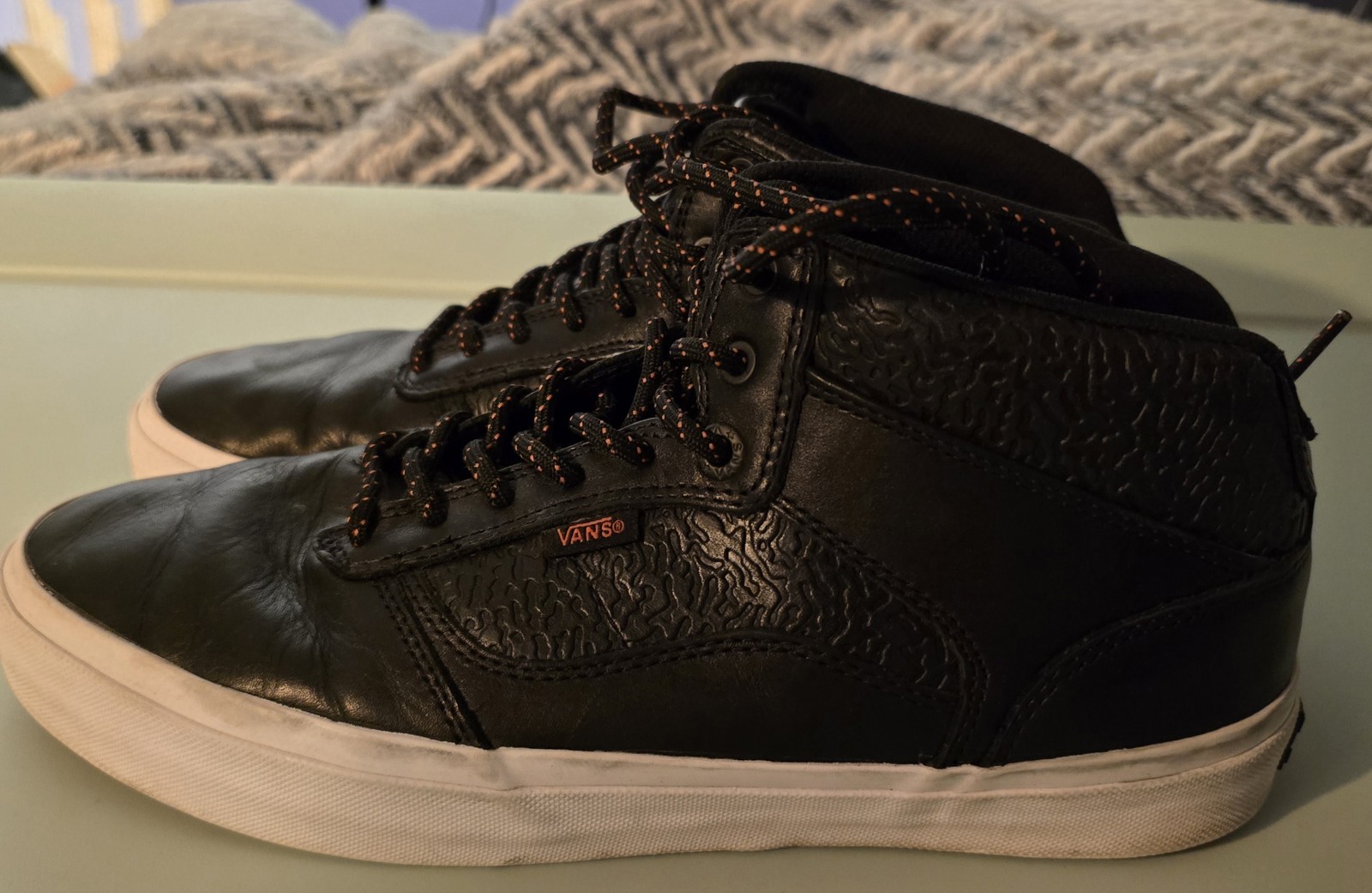 SAOLA VANS OTW Sk8 Mid