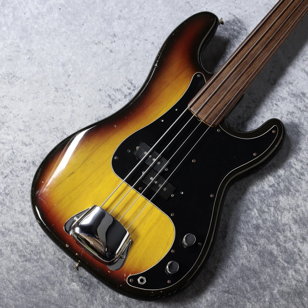 1977 fender precision bass discount